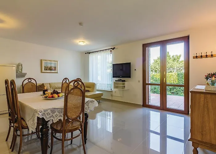 Σπίτι διακοπών In With Wifi