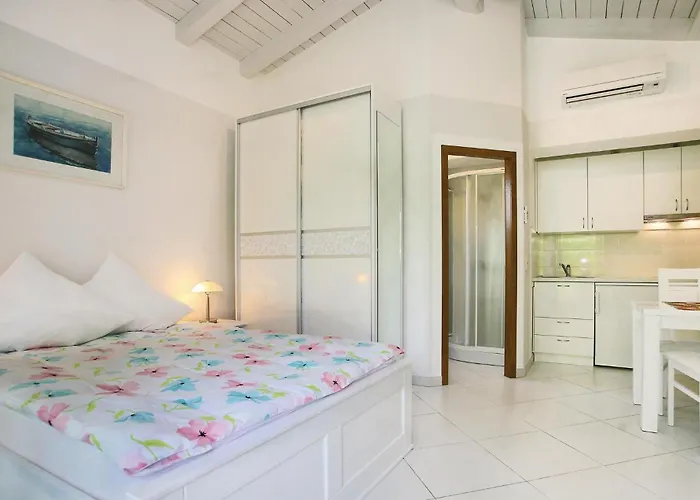 Vakantiehuis In With Wifi Pula